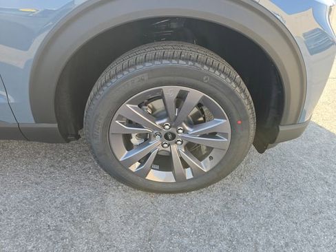New 2026 Ford Explorer Active AWD/4WD image 15