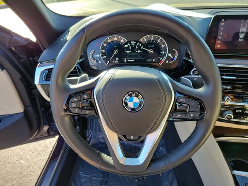 Used 2018 BMW 530i xDrive w/ Premium Package image 29
