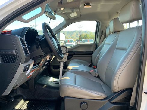 Used 2019 Ford F550 2WD Regular Cab Super Duty image 9