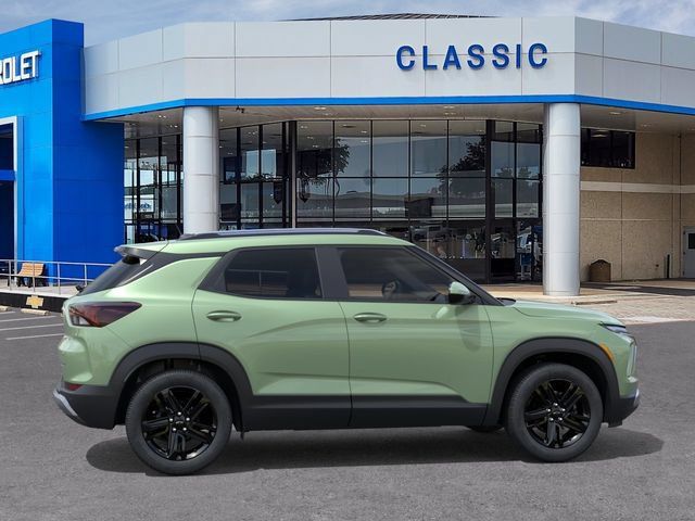 New 2026 Chevrolet TrailBlazer LT w/ Midnight Edition FWD image 5