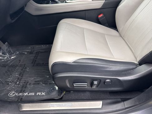 Used 2019 Lexus RX 350L FWD w/ Accessory Package image 31