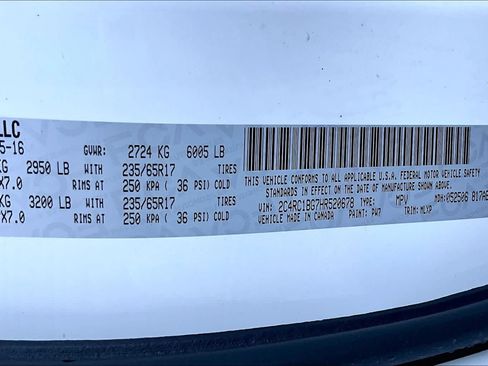 Used 2017 Chrysler Pacifica Touring-L FWD image 34