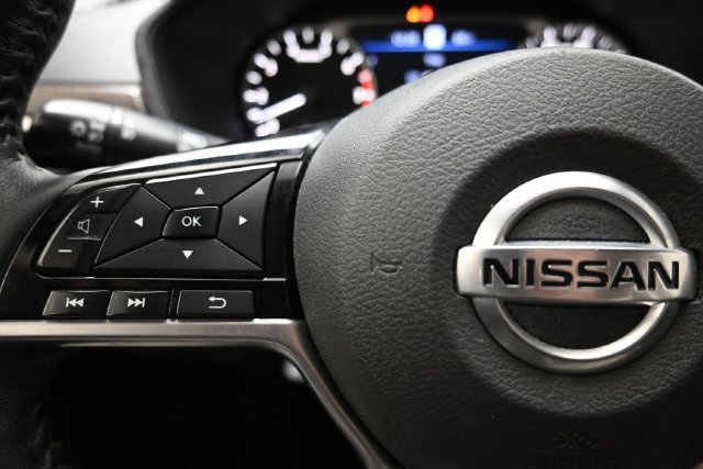 Used 2020 Nissan Altima 2.5 Platinum FWD image 29