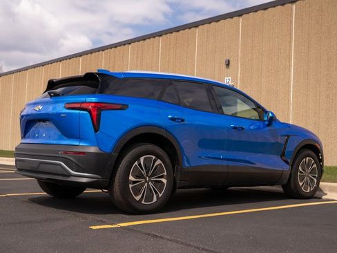 New 2025 Chevrolet Blazer EV LT w/ Super Cruise Package AWD/4WD image 8