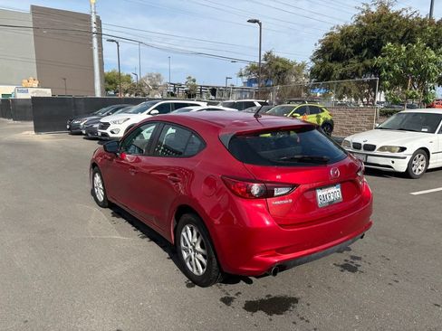 Used 2017 MAZDA MAZDA3 Sport FWD image 9