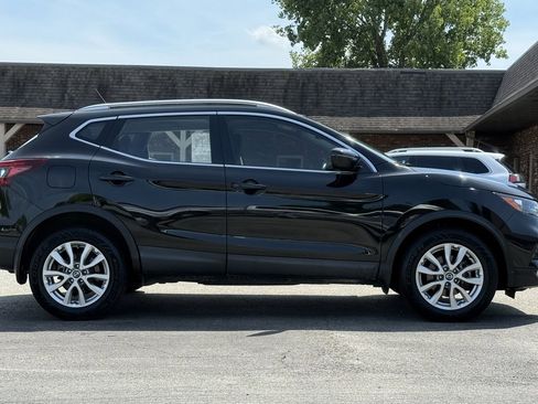 Used 2021 Nissan Rogue Sport SV image 6