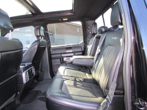 Used 2019 Ford F150 Platinum w/ Equipment Group 701A Luxury image 27