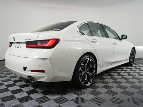 Used 2026 BMW 330i 330i w/ Premium Package image 3