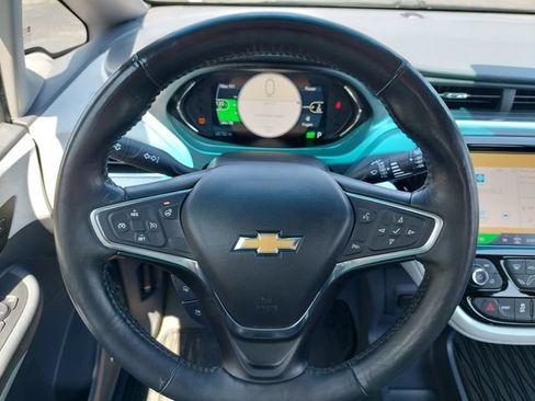 Used 2017 Chevrolet Bolt Premier w/ Infotainment Package FWD image 25
