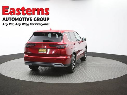 Used 2025 Mitsubishi Outlander SE AWD/4WD image 40