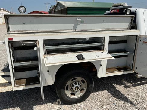 Used 2015 Chevrolet Silverado 2500 W/T RWD image 8