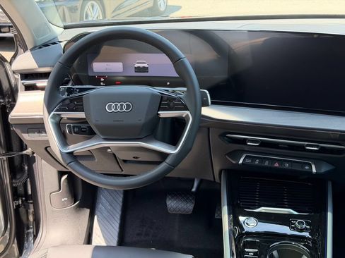 New 2026 Audi Q3 quattro 2.0T AWD/4WD image 20