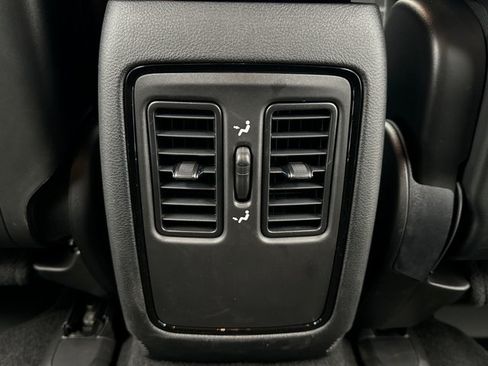Used 2025 Dodge Durango GT AWD/4WD image 21