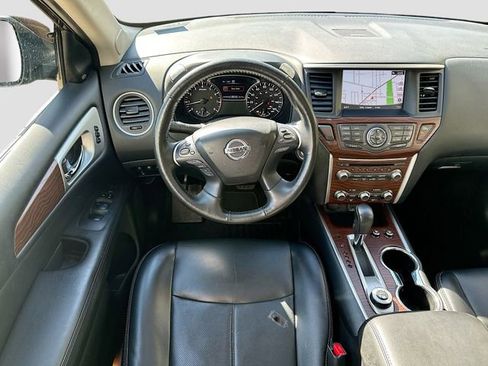 Used 2019 Nissan Pathfinder Platinum image 25