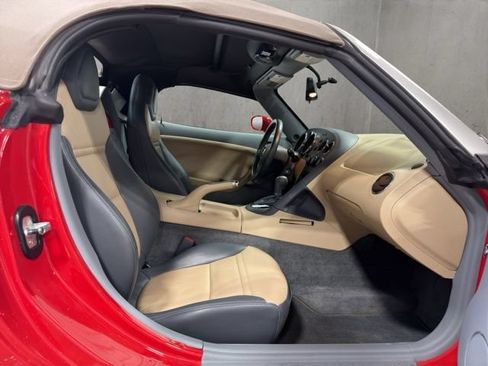 Used 2007 Pontiac Solstice Convertible w/ Premium Package RWD image 18