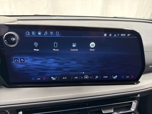 New 2026 Chevrolet Traverse LT w/ Midnight/Sport Edition image 31