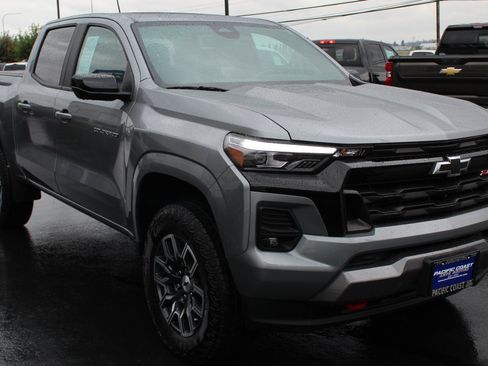 Used 2023 Chevrolet Colorado Z71 w/ Z71 Convenience Package 2 AWD/4WD image 7