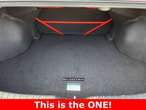 Certified 2025 Hyundai Elantra N Base image 24