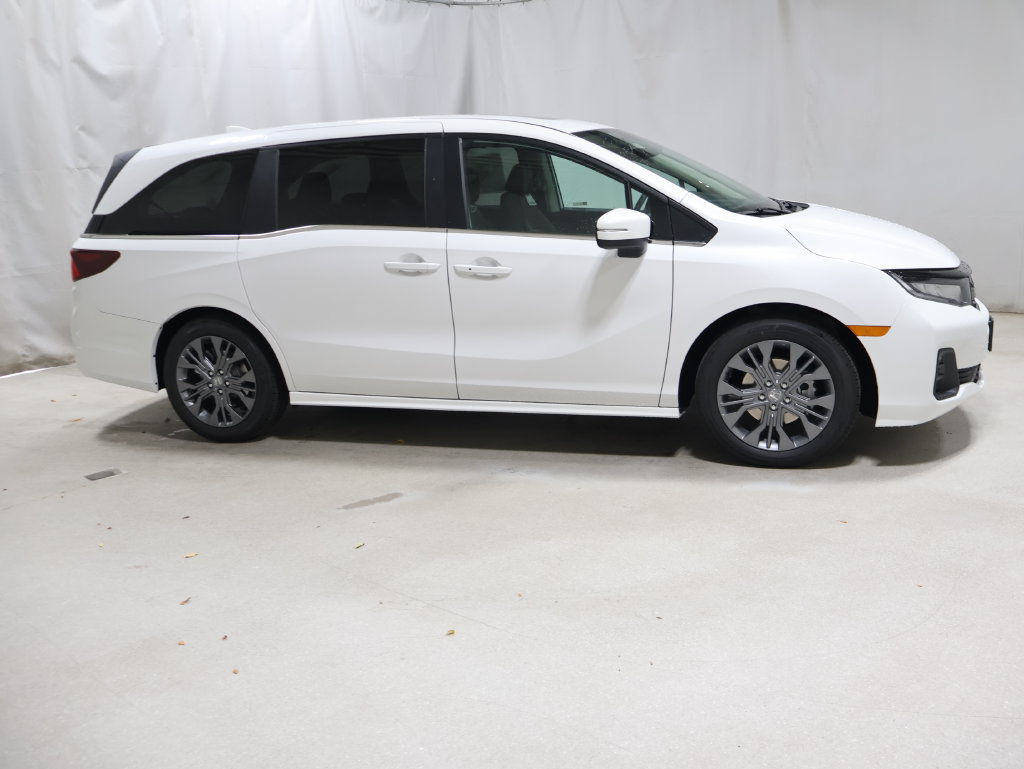 New 2027 Honda Odyssey Touring image 5