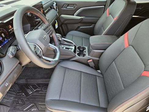 New 2026 Chevrolet Colorado Z71 w/ Technology Package AWD/4WD image 10