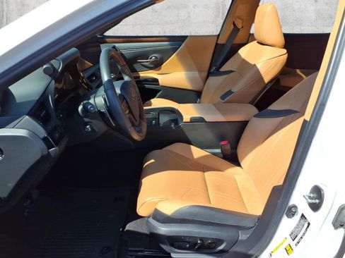 Used 2023 Lexus ES 350 w/ Accessory Package (Z1) FWD image 4