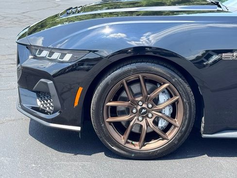 Used 2025 Ford Mustang GT Premium RWD image 36
