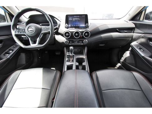 Used 2024 Nissan Sentra SR w/ SR Premium Package image 10