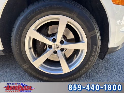 Used 2020 Porsche Macan image 22