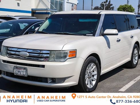 Used 2012 Ford Flex SEL w/ Equipment Group Order Code FWD image 1