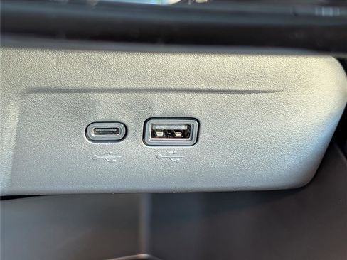 New 2026 Chevrolet Trax RS image 20