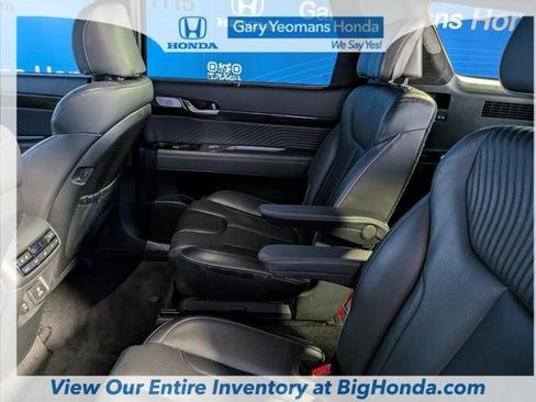 Used 2024 Hyundai Palisade Calligraphy FWD image 17