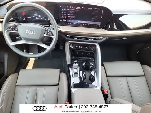 Used 2025 Audi Q5 Premium w/ Premium Plus AWD/4WD image 9
