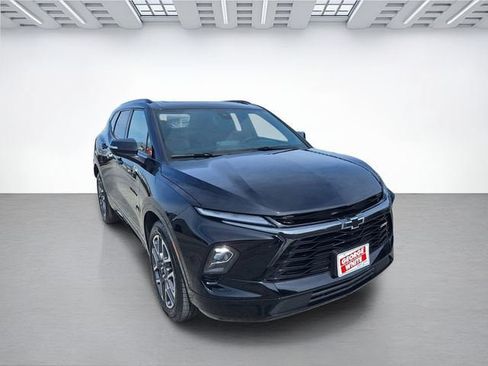 Certified 2023 Chevrolet Blazer RS w/ Driver Confidence II Package AWD/4WD image 2