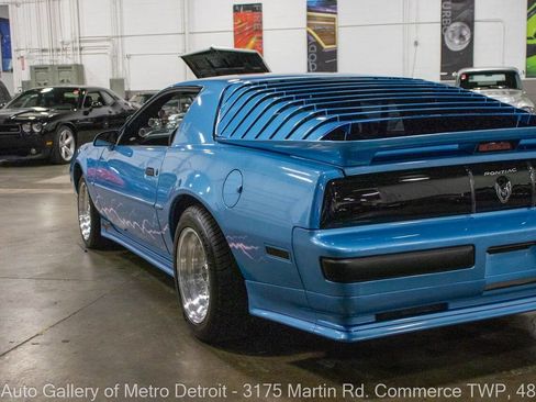 Used 1988 Pontiac Firebird Formula image 22