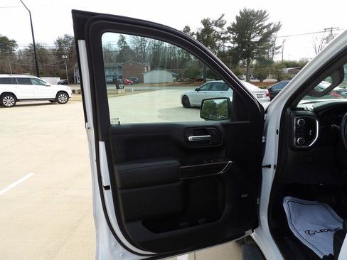 Used 2019 GMC Sierra 1500 SLT w/ SLT Premium Plus Package image 9