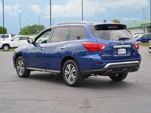 Used 2020 Nissan Pathfinder S AWD/4WD image 5