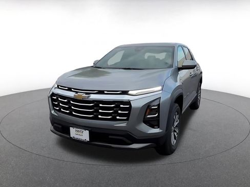 Used 2025 Chevrolet Equinox LT FWD image 7