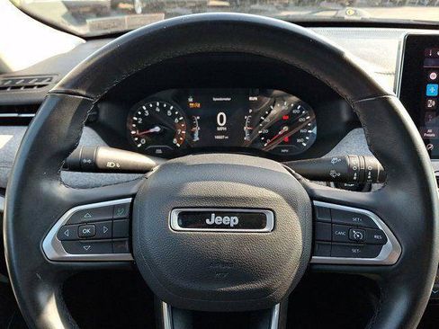 Certified 2022 Jeep Compass Latitude AWD/4WD image 23