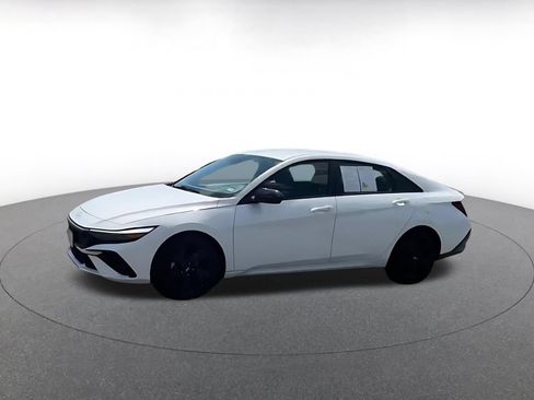 Used 2026 Hyundai Elantra Sport FWD image 7