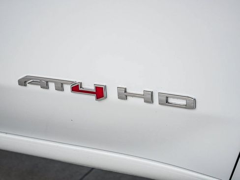 Used 2026 GMC Sierra 2500 AT4 AWD/4WD image 11