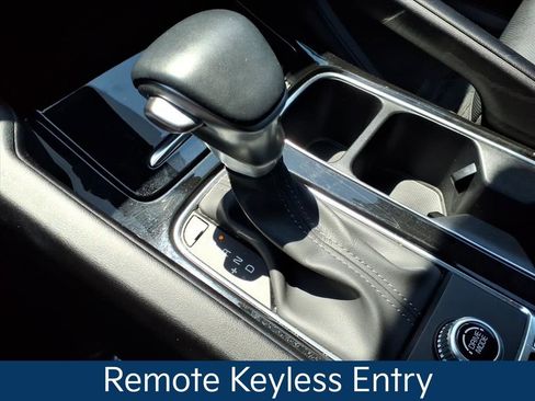 Used 2025 Kia Telluride S FWD image 8
