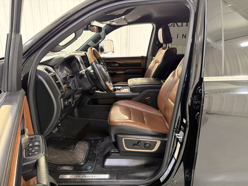 Used 2021 RAM 1500 Limited w/ Bed Utility Group image 10