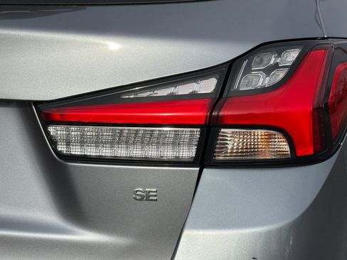 Used 2024 Mitsubishi Outlander Sport SE image 27