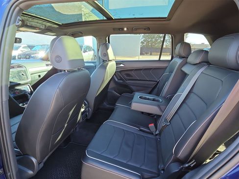 Used 2024 Volkswagen Tiguan SEL R-Line w/ MDO Package, Two-Row image 13