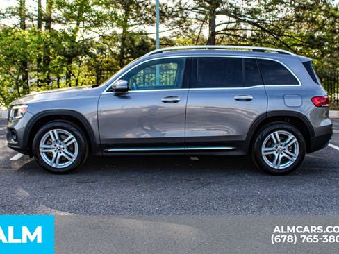 Used 2022 Mercedes-Benz GLB 250 4MATIC w/ Premium Package Lite image 7