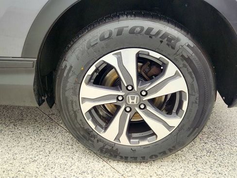 Used 2019 Honda CR-V LX image 9