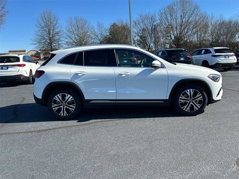 Certified 2026 Mercedes-Benz GLA 250 4MATIC image 8