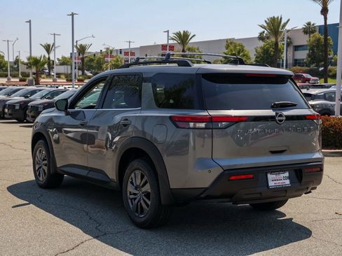 New 2026 Nissan Pathfinder SV FWD image 6