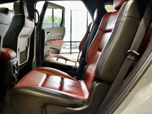 Used 2022 Dodge Durango R/T w/ Tow 'N Go Package AWD/4WD image 21