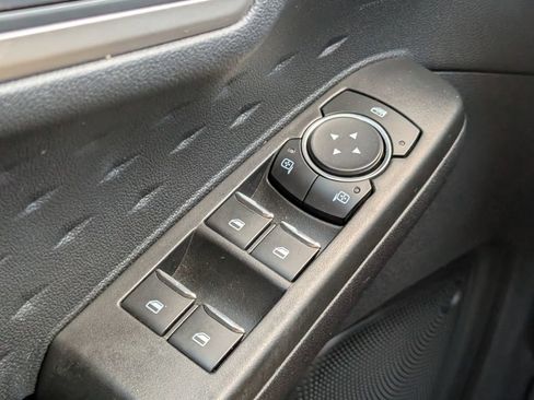 Used 2020 Ford Escape SE image 14